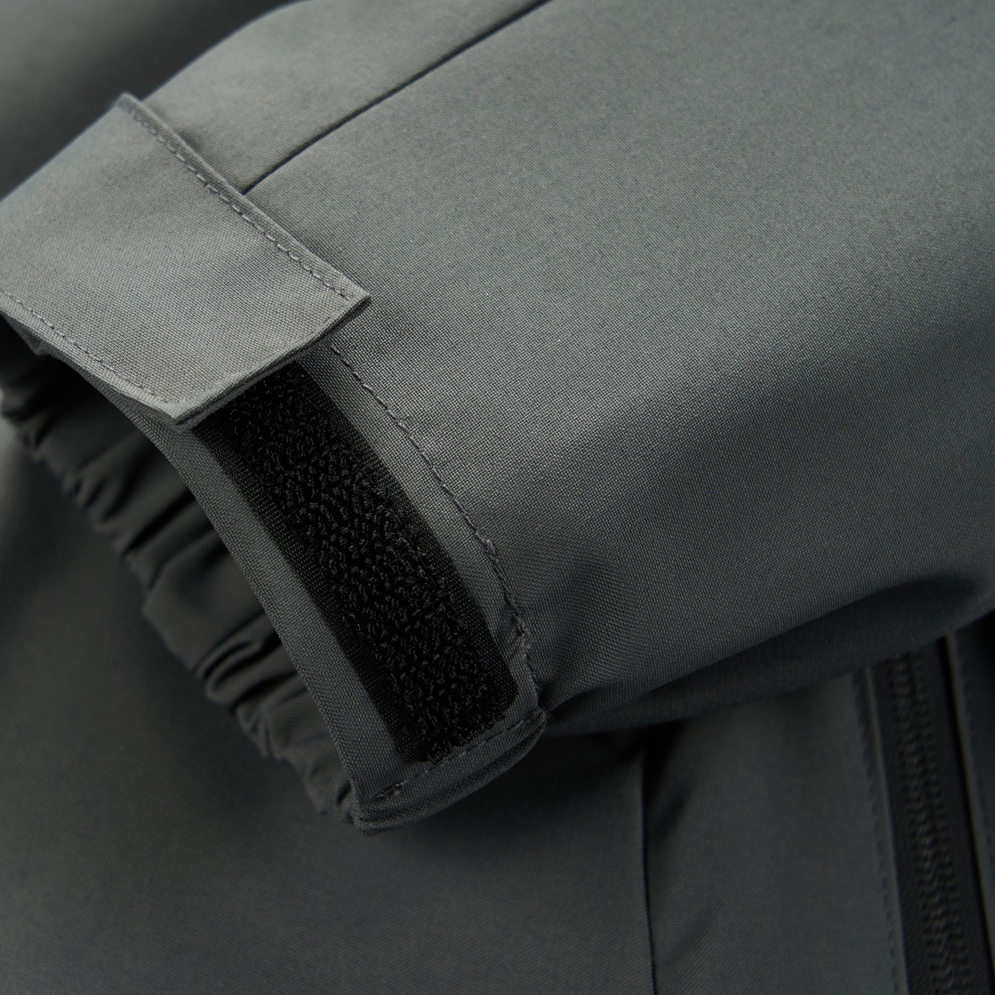 Men's Mesh Lined Rain Jacket - Charcoal